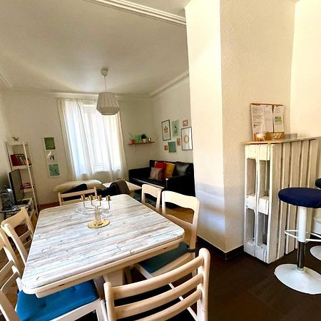 Appartement Douces Heures Avec Parking Couvert Prive Ле-Локль Экстерьер фото
